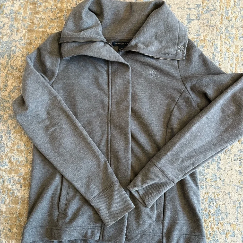 Banana Republic Gray Sweatshirt & Hoodie Set - Picture 2 of 10
